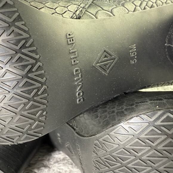 Donald Pliner Women Houda Tall Boots Black Snake Embosssed Leather Womens Sz 5.5 - Picture 7 of 11